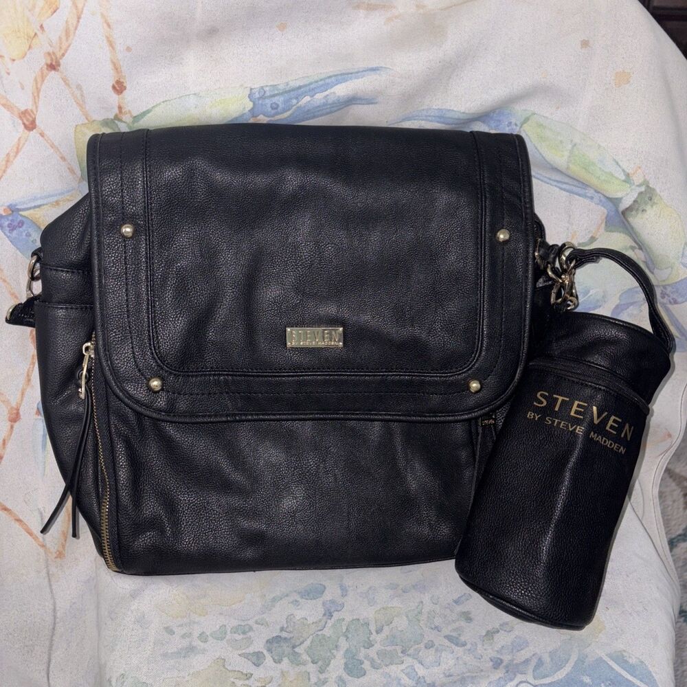 Steve Madden Black And Gold Diaper Bag/Backpack W/Bottle Cooler Diaper Pad EUC